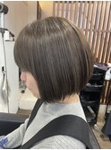 白髪ぼかし/イメチェンヘアスタイル/前髪カタログ/ショートボブ