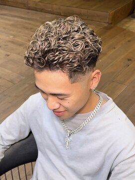 ミオ リベル(Mio'' LIBER) 極道パーマ×フェード