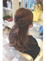 サロン ド ヴィヤージュ(Salon de Viyage) 編み込みハーフアップ