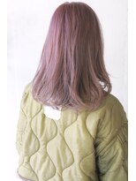 コンビネーション(combination)&nbsp;ダブルカラー　ピンクベージュ　毛先ワンカール　透明感カラー03