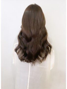 ジーナ 名駅(XENA.) xena《石塚》色気と上品さを引き出す☆艶ブラウン