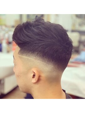 ステータス(STATUS) スキンフェード