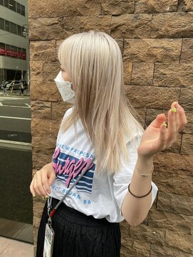 シーンヨコハマ 横浜店(SCENE yokohama) ホワイトベージュ