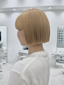 イリ(iLi) 【iLi×Ryong】Spring & Summer ハイトーンボブ＊