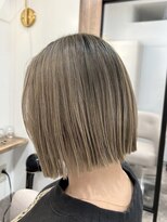 シアアルン 新小岩店(SHEER alun)&nbsp;切りっぱなしボブ/ハイトーンカラー/SHEERalun新小岩店