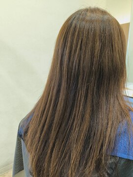 ウイバイファースト(u'i by first) 艶ストレートスタイル