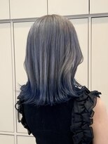 シエ バイ ケンジ 湘南台(sie by KENJE)&nbsp;シルバーベースにネイビーのエンドカラー♪