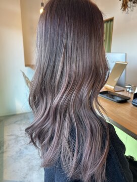 ソーイ(sowi) ベージュ系カラー