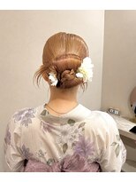 ミラ(Mila) ミディアムから!ハイトーン×リボンカチモリ★浴衣ヘアセット