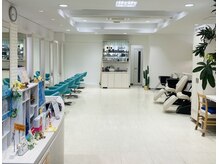 ユア レッシュブ ゆりのき店(Your Lecheveu)の雰囲気（広々した店内でゆったりできます☆）