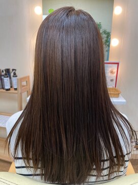 ビワテイ(Biwatei) 春季色でも暗くなり過ぎないローライト