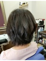 ブルブンガ(Berbunga)&nbsp;ゆるふわ巻きエアリーミディ×ミニボブひし形シルエット