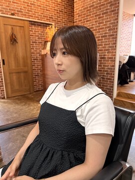 ヴィップルーム(viproom) マッシュショート/アッシュカラー/ツヤ髪スタイル/黒髪スタイル