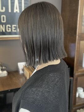 ブラウン(Brown) 外ハネボブ/切っぱなしボブ