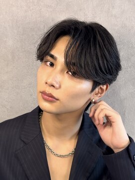 エデアンルクラ 下通(EDEAN Leclat) 熊本 センターパート ニュアンス フェザーパーマ MEN'S HAIR