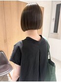 "久保田"オリーブベージュ切りっぱなしミニボブぱっつん前髪