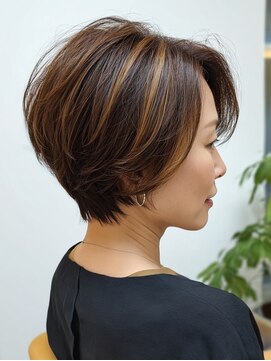 ショートボブ　ハイライト　白髪ぼかし【TELA HAIR守谷店】