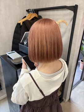 トリコ(ToricO) 暖色系ミルクティー　ミルクティーベージュ　くすみヘアー