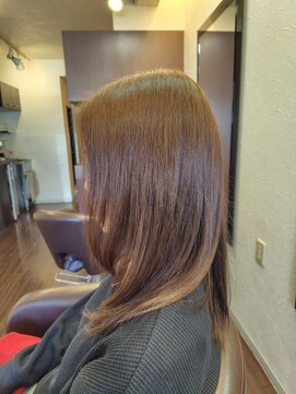 ヘアメイク ビス(Hair Make Bis.) レイヤーカット
