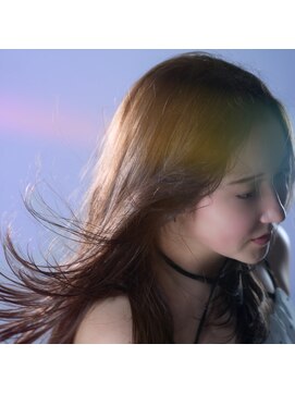 アンアタッシュ(UNE ATTACHE) Prism Greige 大人可愛い透明感カラー×前髪縮毛矯正ストレート