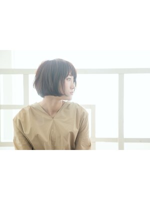 【プレミアムヘアケアコ-ス】持続性の高いトリ-トメントでボリュ-ムやまとまりが出ると人気！