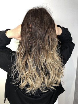 アンダーバーホワイト 大阪上本町店(_WHITE) ベージュグラデーション