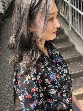 ステラ(stella) シルバーベージュ＋ハイライト【和田常経】