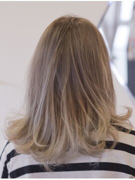 カール ヘアープロダクツ(KAAL hair products) -