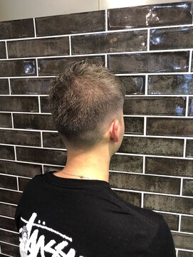 カットスタジオ フタバ(CUT STUDIO FUTABA) ハイトーンｘショート