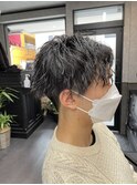 ツイストスパイラルパーマ センターパート メンズカット