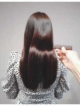 ロメリ(Romeri) ☆髪質改善サラツヤロング縮毛矯正☆/20代/30代/40代/tomomi