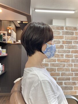 ユーシャイン(YOU SHINE) 大人可愛い前髪ありひし形くびれショート20代30代40代50代