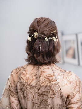 ヘアデザイン ステラ(hair design sTella) ☆ボブのハーフアップスタイルに金箔をプラスしたお呼ばれヘア☆