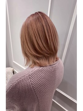 ネオリーブギンザ 銀座店(Neolive GINZA) (銀座) シャドールーツ ピンク