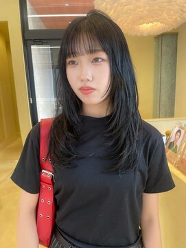 スニュウ(snuw) 【snuw mina】レイヤーカット/透明感カラー/伏見