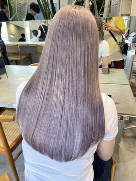 サンク 原宿 表参道(cinq) ラベンダーベージュアッシュグレージュミディアムウルフボブ