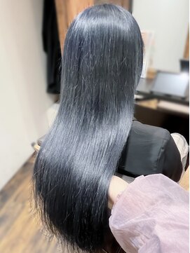 ヘアーデザインガーデニア(hair design Gardenia) ネイビー×グレー【赤羽 赤羽岩淵 子連れ美容室】