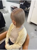 ミニボブ　ペールベージュ