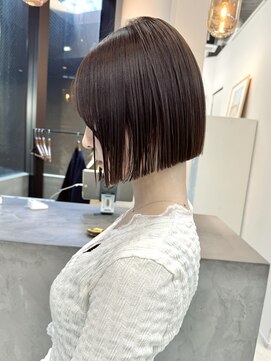 ミィ 表参道(mee.) 似合わせカット ボブヘア 縮毛矯正 ミニボブ 切りっぱなしボブ