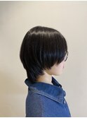 洗練されたシルエットが魅力◎大人クールな丸みボブ/黒髪