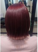 赤髪ボブスタイル