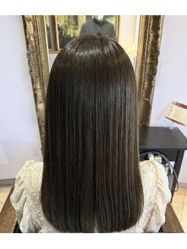 髪質改善発想の縮毛矯正