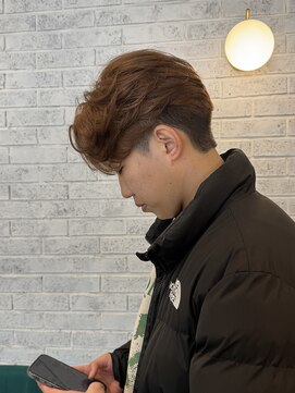 アグ ヘアー アイラ静岡店(Agu hair aila) 【aira稲荷】毛流れセンターパート/静岡メンズ