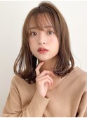 ミディアムレイヤー、外ハネボブ、グレージュ☆
