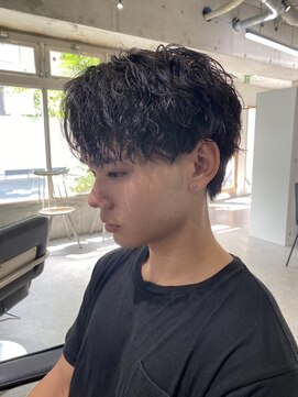 ハイプ(HYPE) フェザーパーマ/センターパート/シャドウパーマ/眉毛