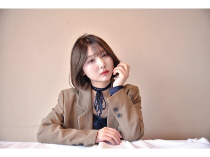 アルジャーノンシロ(ALGERNON shiro)の写真