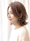 30代40代大人可愛いミディアム 外はね ボブ くびれミディアム