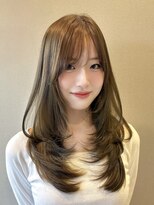 リヴナ(Livna)&nbsp;透き通るオリーブベージュハイレイヤー