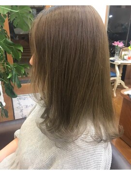 ヘアーサロン オンリーホープ(HAIR SALON ONLY HOPE) ONLY-HOPE【スズキリュウタ】 ベイリーフオリーブ