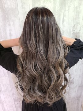 シェリー(cherie) ブリーチ二回必須☆リバースエアータッチバレイヤージュ☆